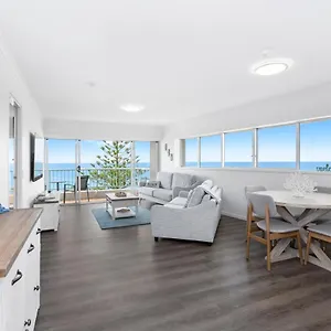 https://narrowneck-court-holiday-apartments.queenslandhotels.net