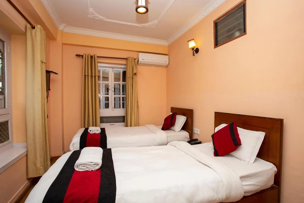Hotel Happy Home or Mudkhu Durbar Kathmandu 3*,
